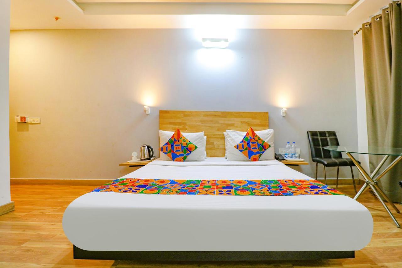 Fabhotel Majestic Jpm I New Delhi Bagian luar foto