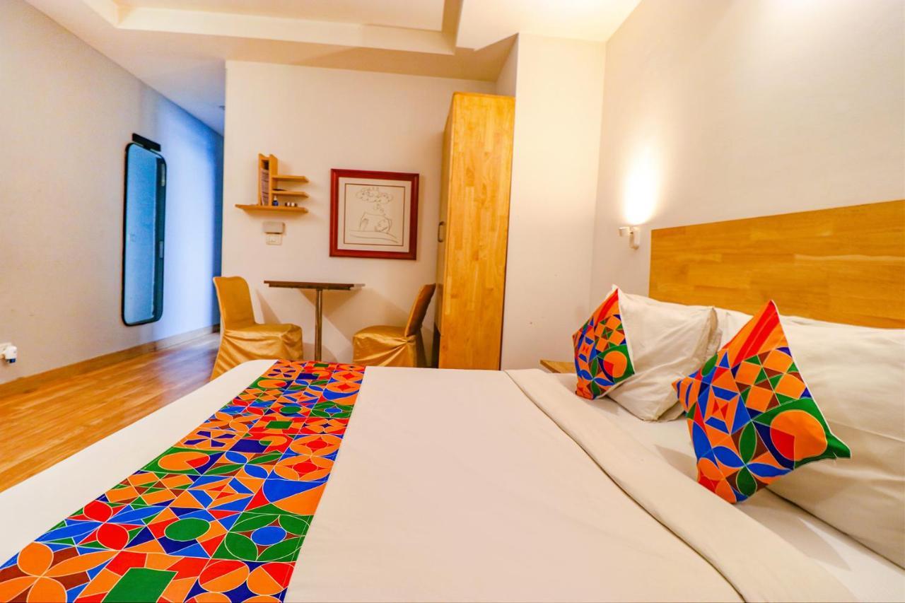 Fabhotel Majestic Jpm I New Delhi Bagian luar foto