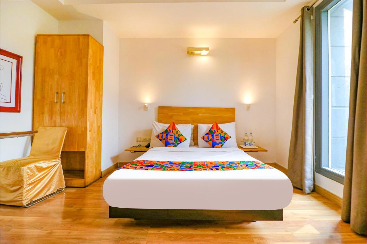 Fabhotel Majestic Jpm I New Delhi Bagian luar foto