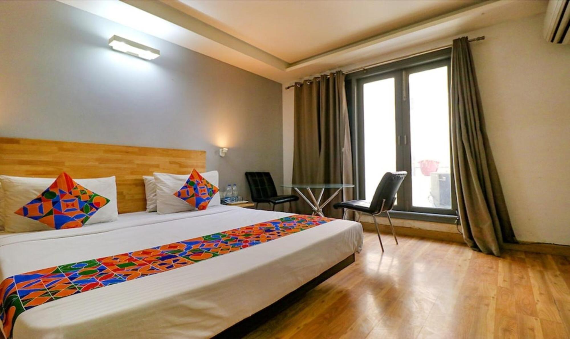 Fabhotel Majestic Jpm I New Delhi Bagian luar foto